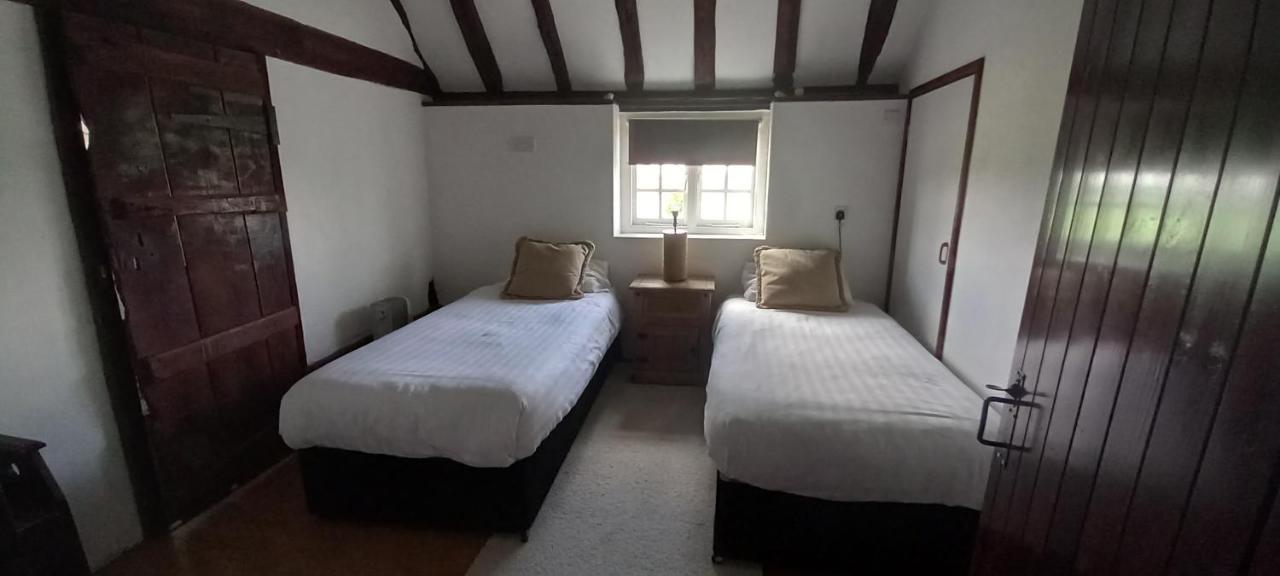 Plumpton Barn Villa Ashford  Buitenkant foto
